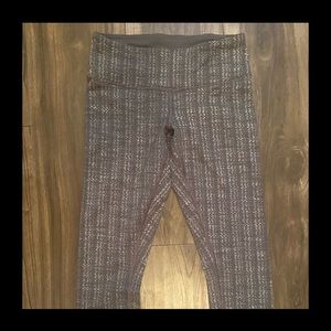Lululemon Wunder Under 20” crop in grey mix